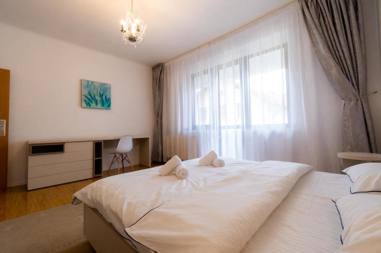 Ardor Apt - Bright And Secluded Apartment In The Heart Of Old Town Braşov Dış mekan fotoğraf